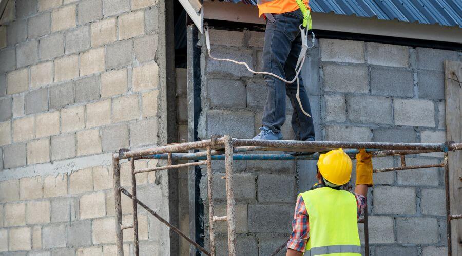 Expert Emergency Roof Repairs services in Newman, CA